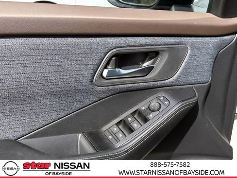 Certified 2023 Nissan Rogue SV image 13