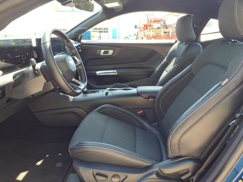 Used 2024 Ford Mustang Coupe RWD image 23