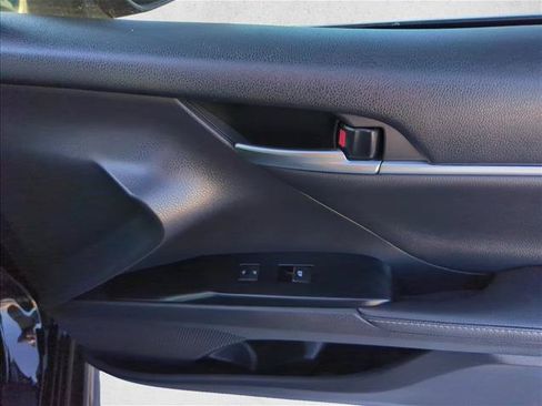 Used 2019 Toyota Camry XSE FWD image 27