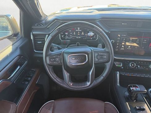 Used 2024 GMC Sierra 1500 Denali Ultimate AWD/4WD image 12