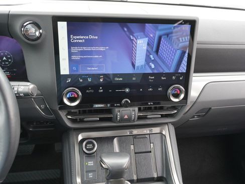 Used 2024 Lexus GX 550 w/ Cold Area Package AWD/4WD image 16