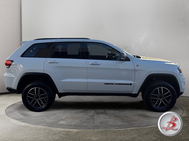 Used 2021 Jeep Grand Cherokee Trailhawk AWD/4WD image 8