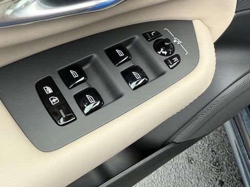 New 2026 Volvo XC90 B6 Plus w/ Protection Package Premier image 9