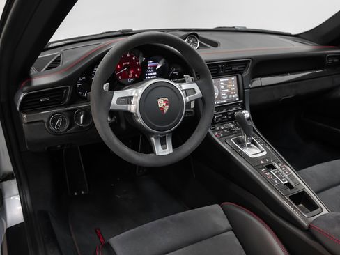 Used 2015 Porsche 911 Carrera GTS image 34