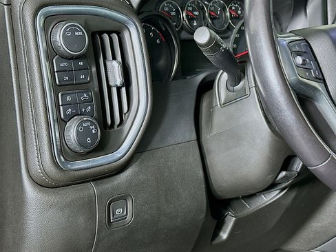 Used 2022 Chevrolet Silverado 1500 RST w/ Z71 Off-Road Package AWD/4WD image 16