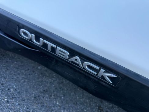 Used 2018 Subaru Outback 2.5i Limited image 28