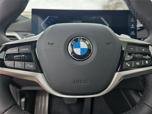 Used 2025 BMW 230i Coupe image 17