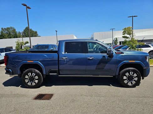 New 2026 GMC Sierra 3500 Denali w/ Denali Reserve Package AWD/4WD image 6