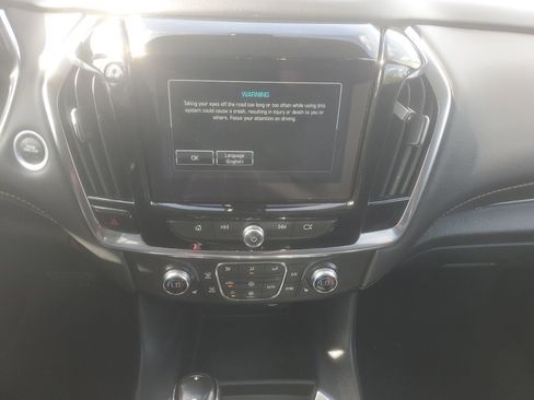 Used 2019 Chevrolet Traverse LT image 10
