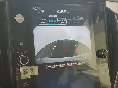 New 2025 Subaru Crosstrek 2.0i Premium image 17