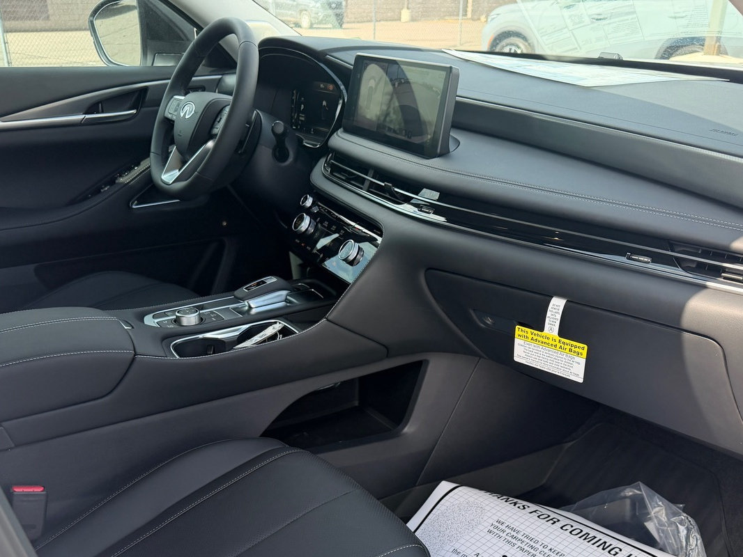 New 2027 INFINITI QX60 Luxe FWD image 11