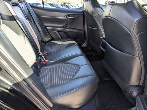 Used 2024 Toyota Camry SE image 30