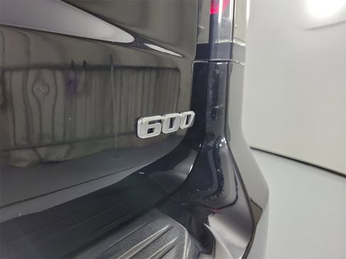 Certified 2023 Cadillac Escalade Premium Luxury Platinum w/ Heavy-Duty Trailer Package image 5