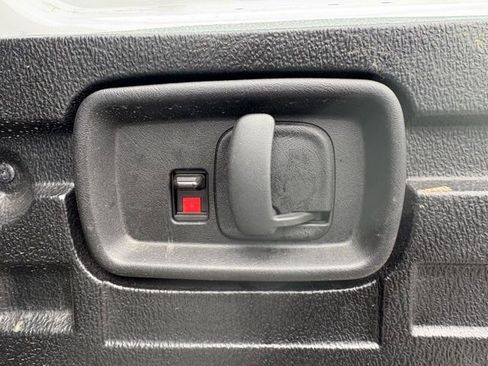 Used 2024 GMC Savana 2500 w/ Driver Convenience Package image 11