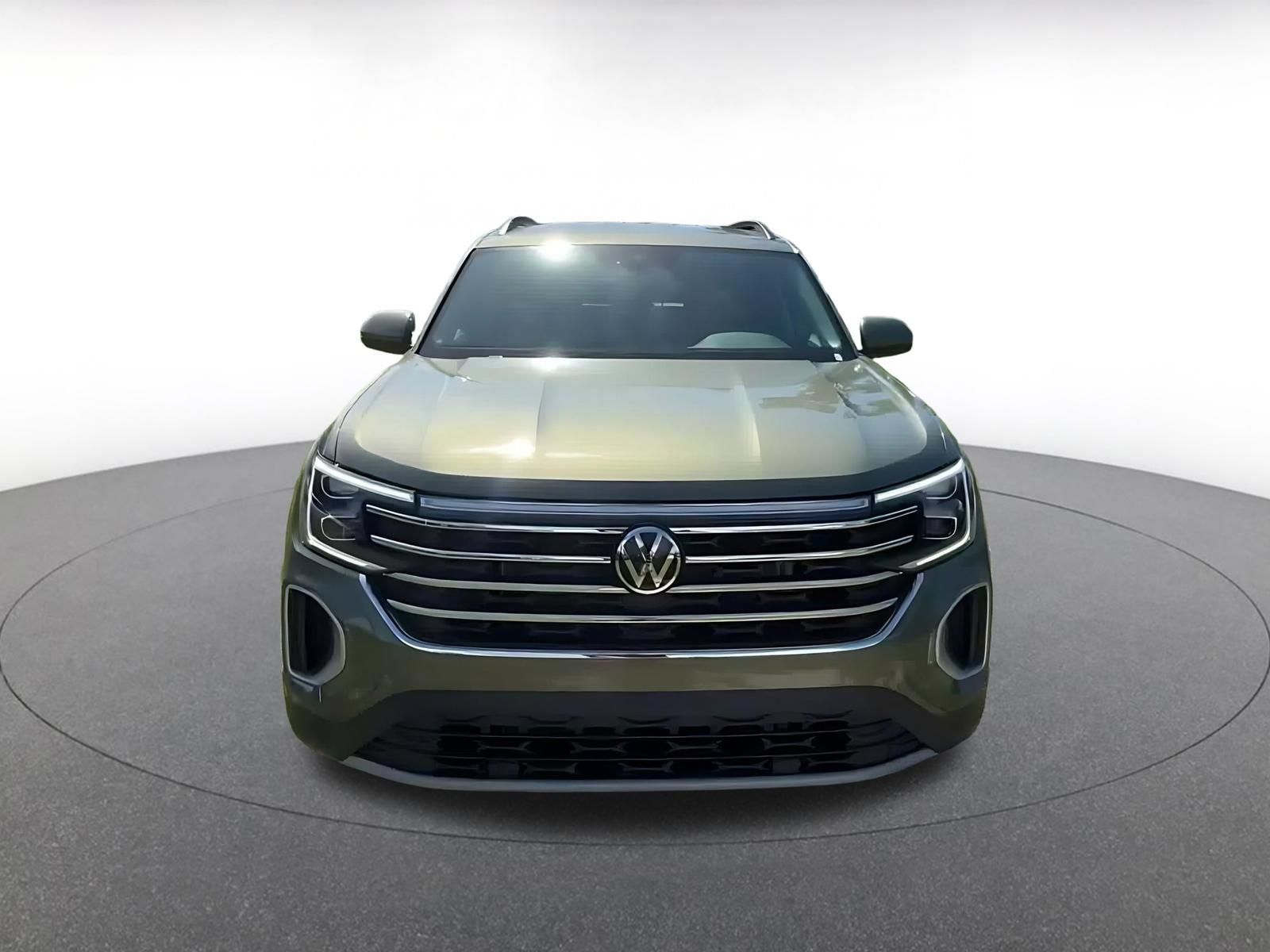 Used 2026 Volkswagen Atlas SE FWD image 4
