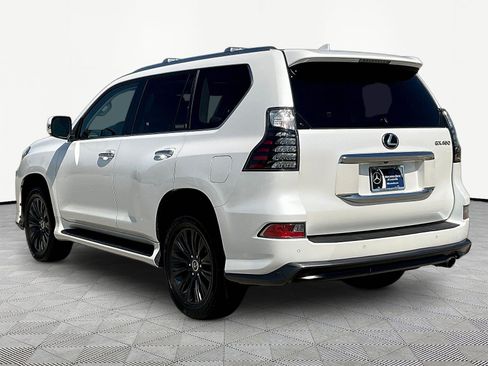 Used 2023 Lexus GX 460 Luxury w/ Sport Design Package AWD/4WD image 4