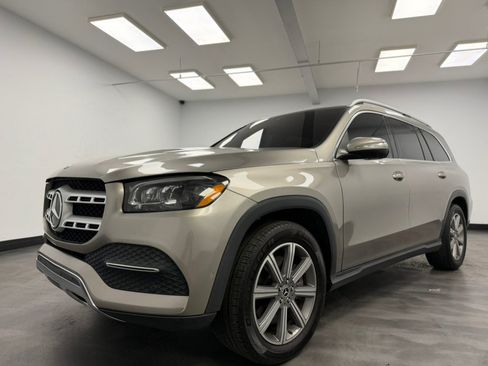 Used 2022 Mercedes-Benz GLS 450 4MATIC image 2
