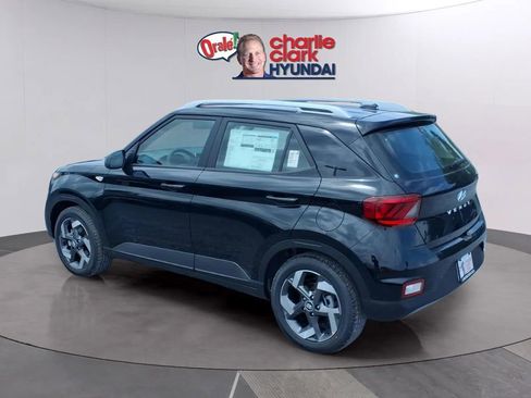 New 2026 Hyundai Venue SEL FWD image 3