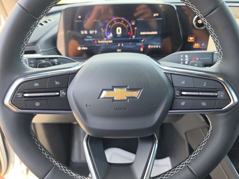 New 2027 Chevrolet Traverse LT w/ Driver Confidence Package FWD image 37