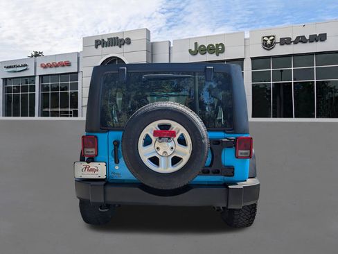 Certified 2018 Jeep Wrangler Unlimited Sport w/ Connectivity Group image 4