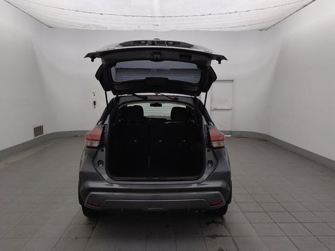 Used 2022 Nissan Kicks SV FWD image 29