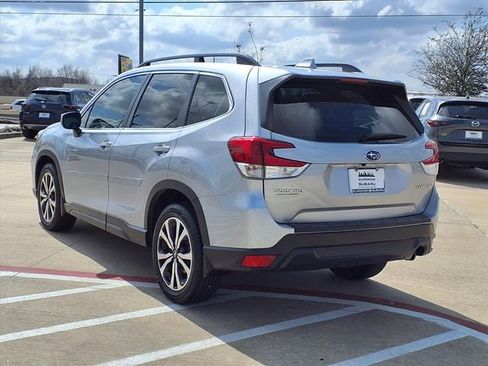 Used 2021 Subaru Forester Limited image 2