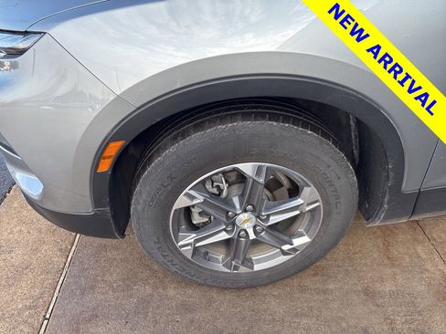 Used 2024 Chevrolet Blazer LT w/ Convenience Package image 2