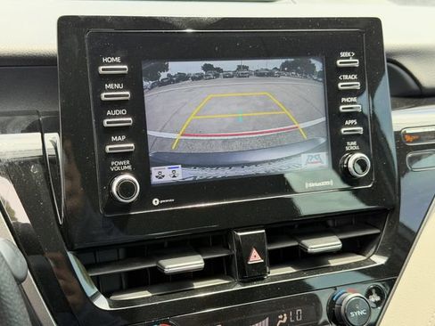 Used 2022 Toyota Camry LE w/ Convenience Package FWD image 17