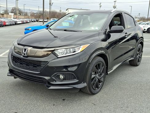 Certified 2022 Honda HR-V Sport image 3