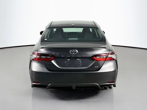 Used 2021 Toyota Camry SE FWD image 6