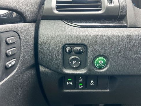 Used 2022 Honda Pilot Elite image 24