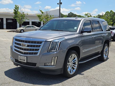 Used 2019 Cadillac Escalade Premium Luxury w/ LPO, Radiant Package RWD image 1