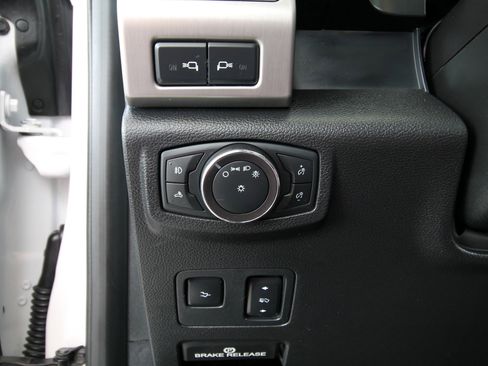 Used 2019 Ford F250 Platinum w/ Platinum Ultimate Package image 27