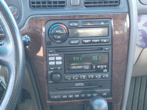 Used 2002 Subaru Outback H6 L.L. Bean Edition image 11