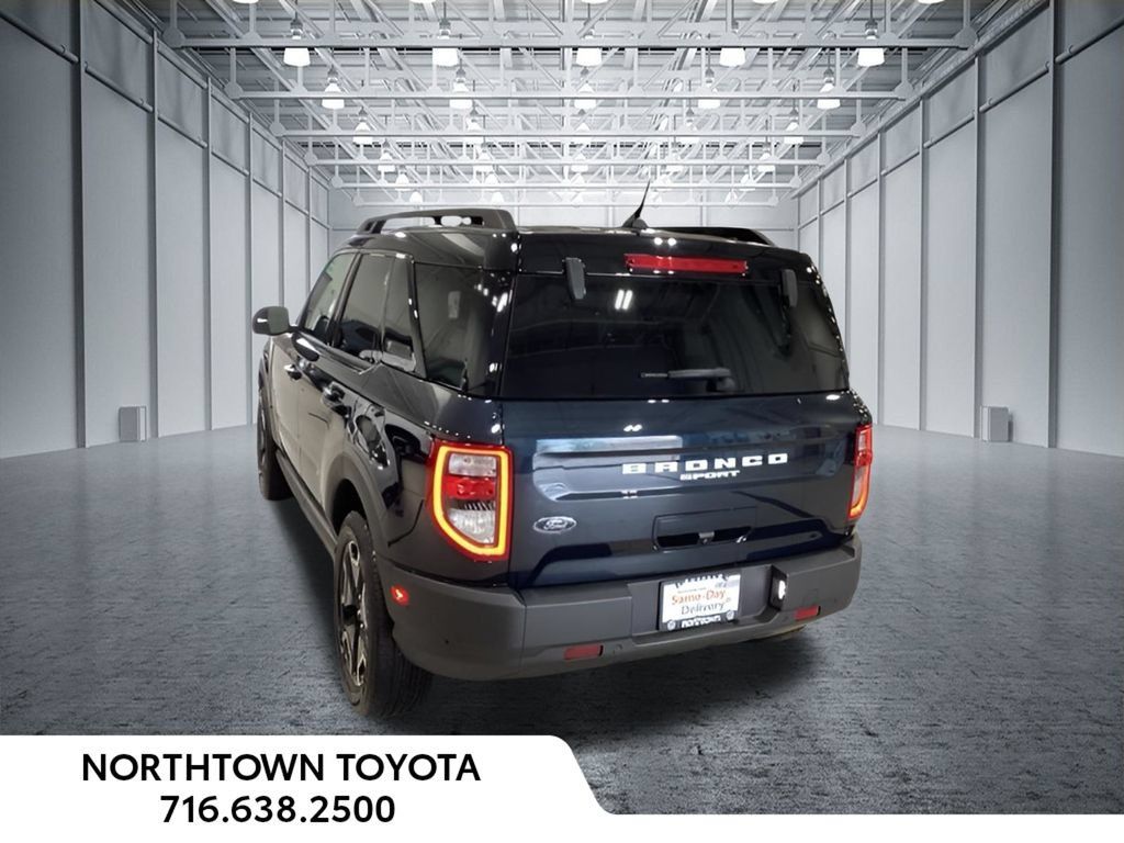 Used 2022 Ford Bronco Sport Outer Banks w/ Tech Package AWD/4WD image 6
