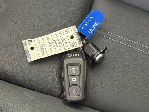 Used 2025 Audi Q5 Premium Plus w/ Premium Plus AWD/4WD image 24