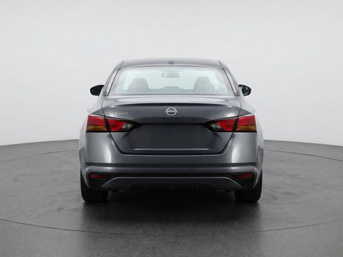 Used 2025 Nissan Altima 2.5 SV FWD image 7