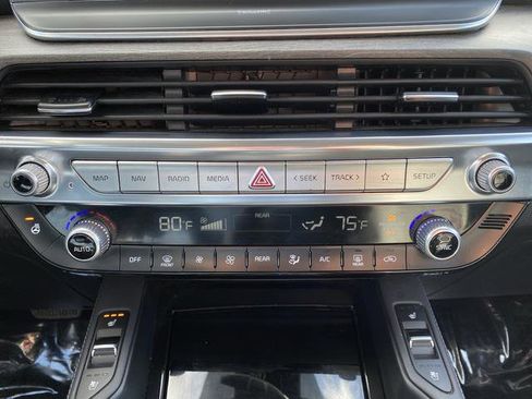 Used 2022 Kia Telluride EX w/ EX Premium Package image 22