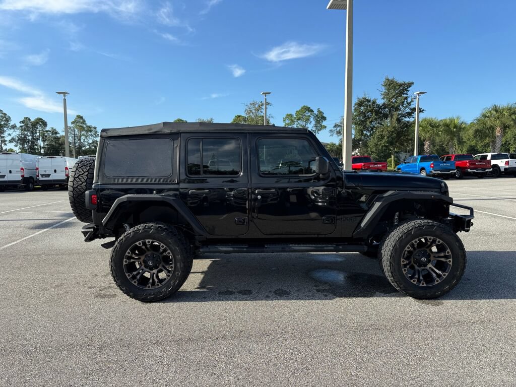 Used 2022 Jeep Wrangler Unlimited Sport AWD/4WD image 2