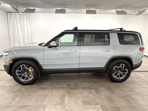 Used 2023 Rivian R1S Adventure image 2