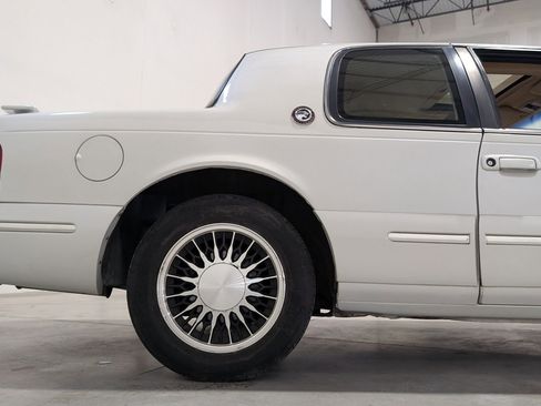 Used 1997 Mercury Cougar XR7 image 37