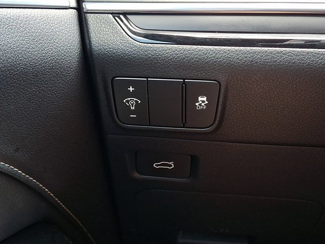 Used 2025 Kia K5 GT-Line AWD/4WD image 23