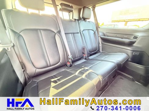 Used 2024 Jeep Wagoneer L Series II w/ Flexible Seating Group AWD/4WD image 33