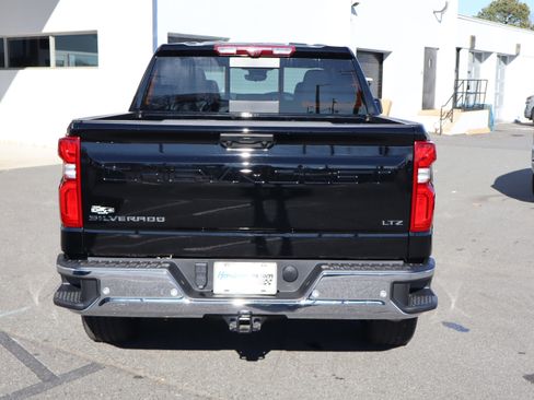 Used 2024 Chevrolet Silverado 1500 LTZ w/ Technology Package image 9