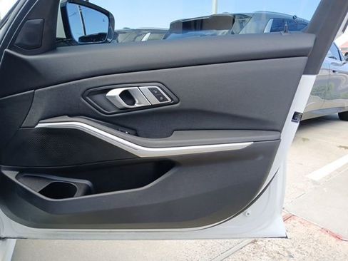 Used 2021 BMW 330e w/ Convenience Package image 15