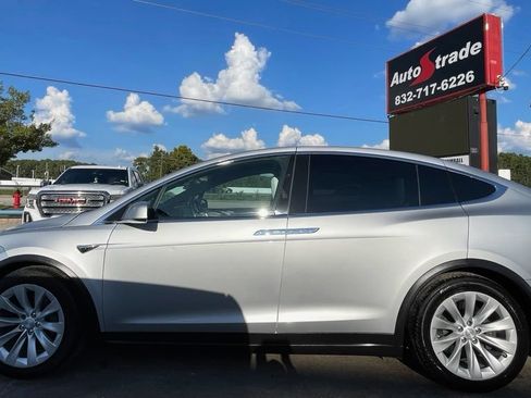 Used 2017 Tesla Model X 100D AWD/4WD image 5
