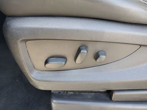 Used 2018 Chevrolet Silverado 1500 LTZ Z71 w/ Redline Edition image 21