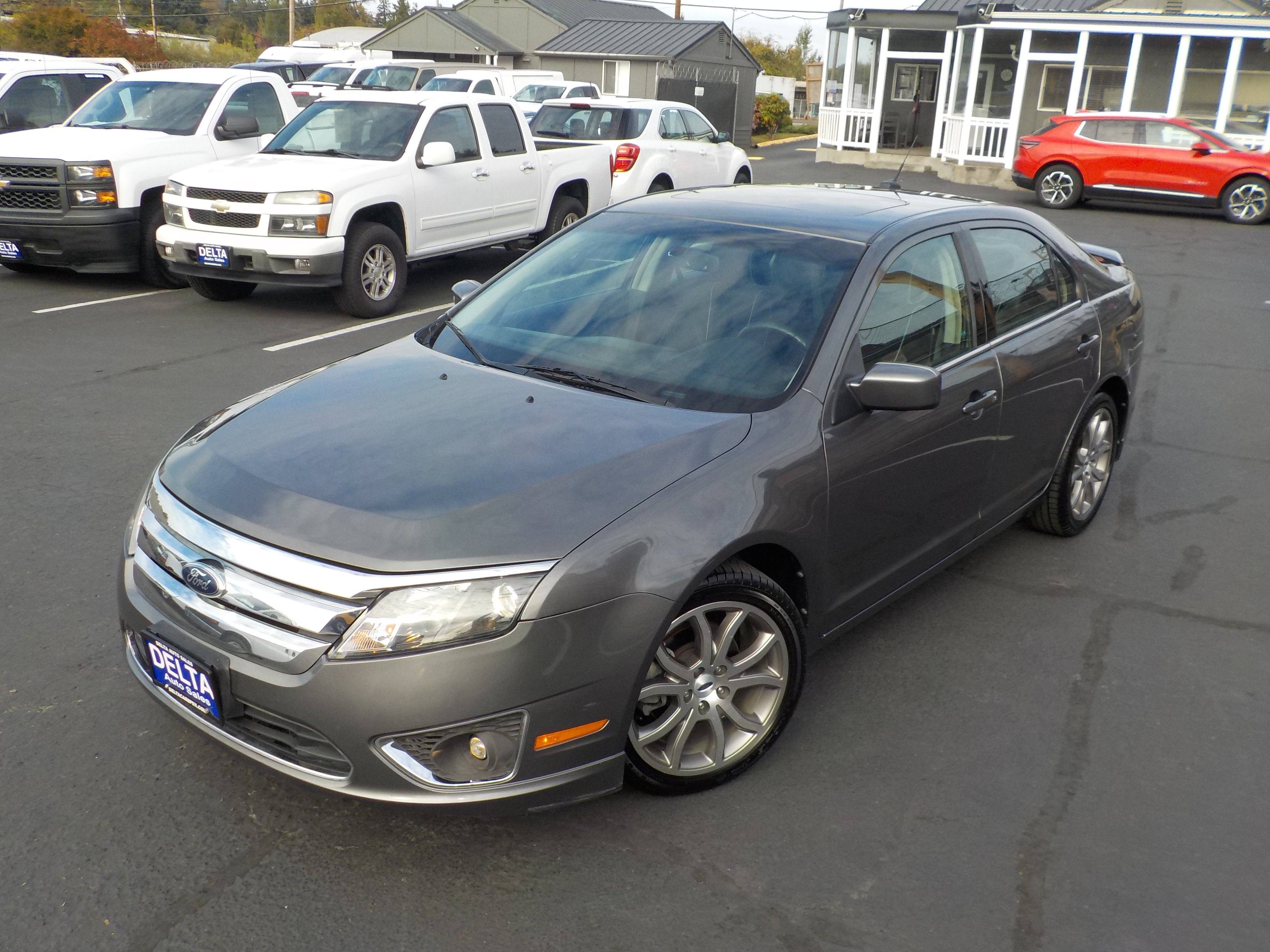 Used 2012 Ford Fusion SE FWD image 4