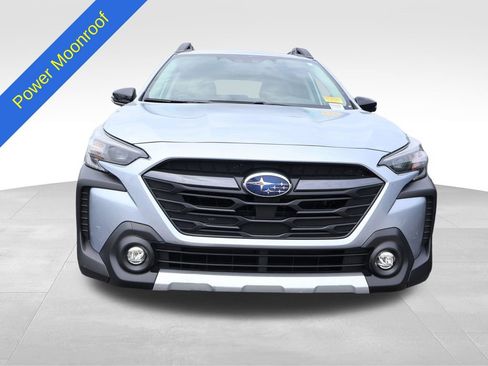 Used 2023 Subaru Outback Limited AWD/4WD image 5