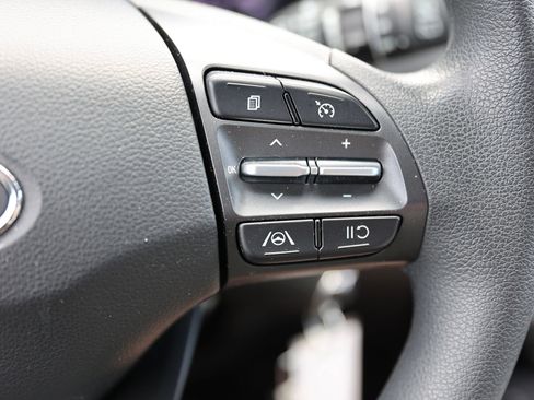 Used 2023 Hyundai Kona SE w/ Cargo Package AWD/4WD image 37